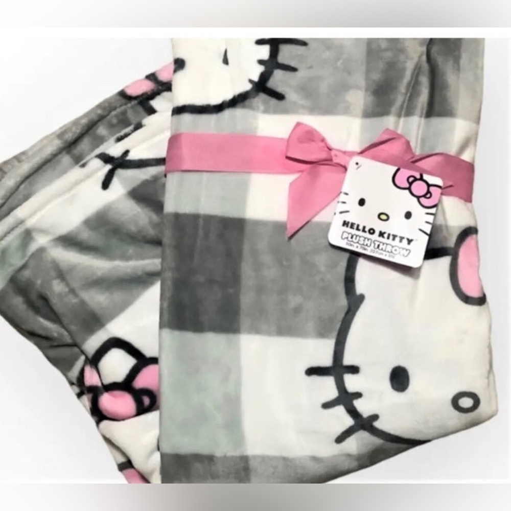 Hello Kitty Throw Blanket